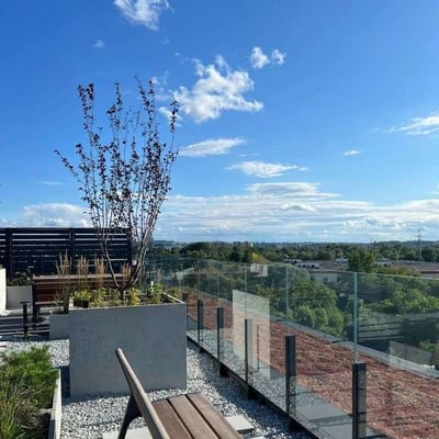Location d’un appartement élégant de 3 pièces, 49 m², avec balcon dans le quartier Czyżyny, Cracovie, Pologne